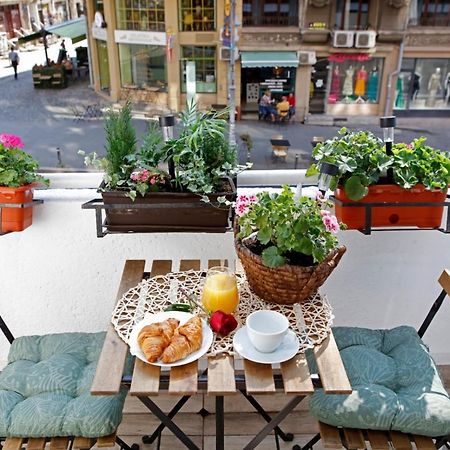 Traditional Romanian Apartments Bucarest Esterno foto